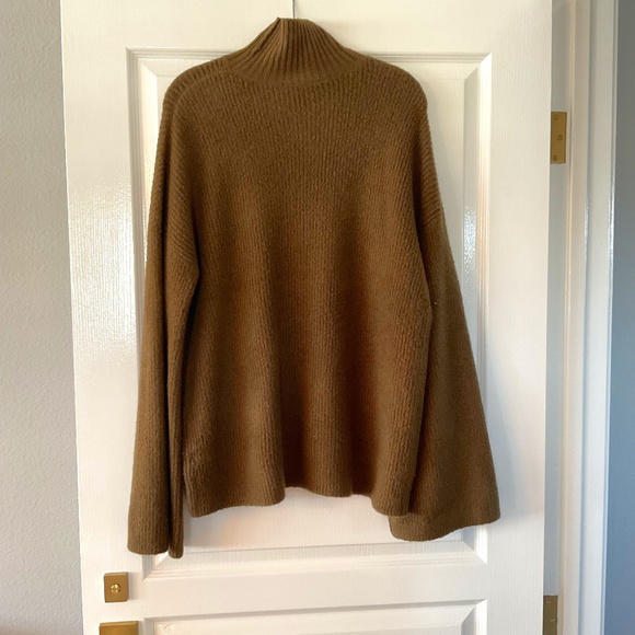 French Connection mock turtleneck ribbed sweater with bell sleeve detail M - Picture 1 of 2